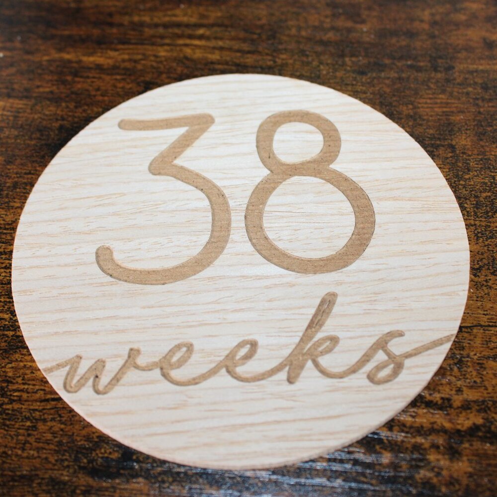 NWOT! Pregnancy/Maternity Wooden Weekly Growth Milestone Discs - Picture 14 of 15